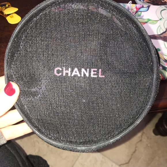 Chanel brush set, mirror, and case. - Picture 3 of 4